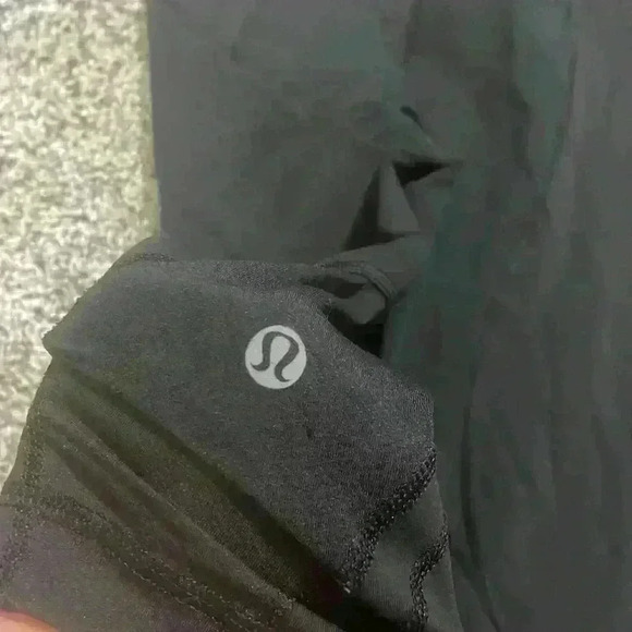 Lululemon Pace Rival Crop *22" size 2
Black - Picture 10 of 12